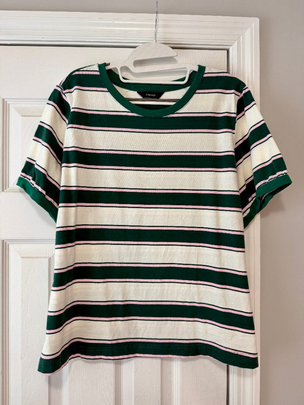 Dokotoo Green and Pink Stiped Tee Size L